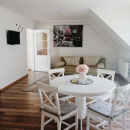 Apartman Pri Parku Sered' Экстерьер фото
