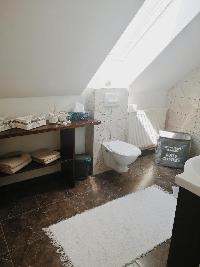 Apartman Pri Parku Sered' Экстерьер фото
