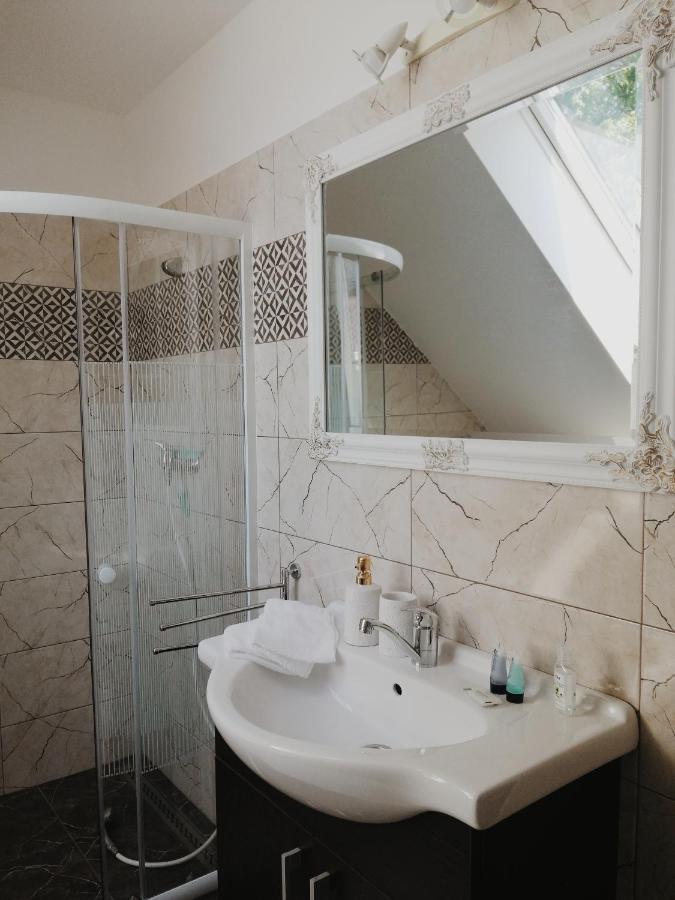 Apartman Pri Parku Sered' Экстерьер фото